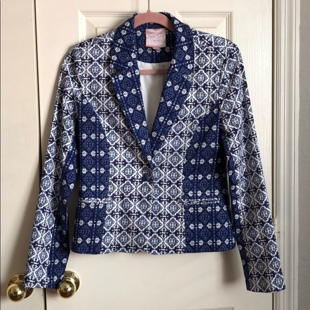 Romeo & Juliet Couture blazer